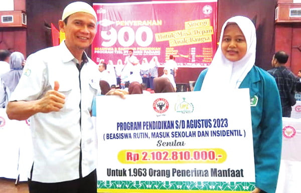 UPZ Baznas Semen Padang Salurkan Zakat Karyawan Rp7 1 M Selama 2023