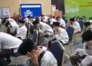 Viral Santri Tutup Kuping Saat Dengar Musik Barat