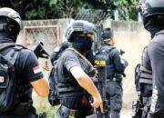 Minta Densus 88 Dibubarkan, Fadli Zon: Serahkan ke BNPT Saja