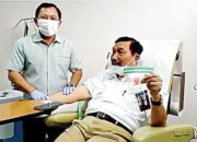 Luhut Bertemu Terawan, Diambil Darahnya Demi Vaksin Nusantara