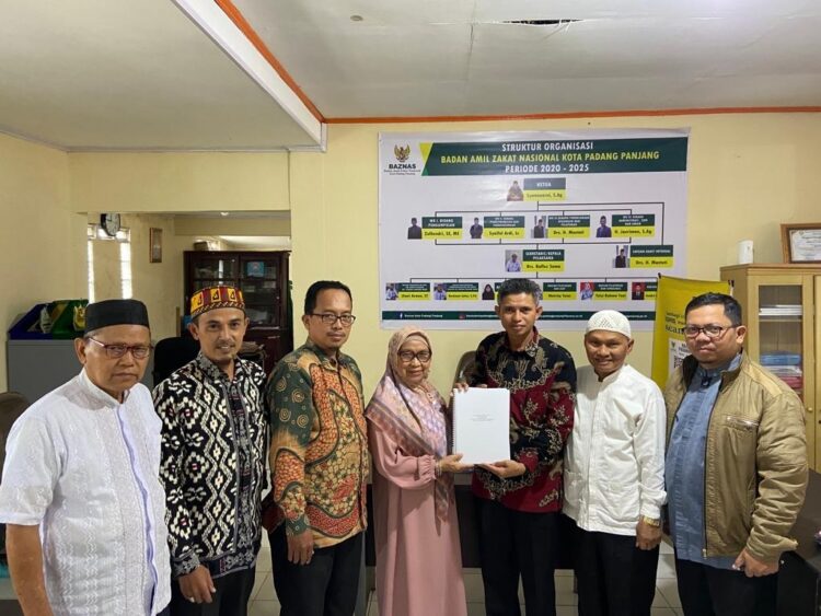 RAIH WTP— Badan Amil Zakat Nasional (Baznas) Kota Padang Panjang meraih predikat Wajar Tanpa Pengecualian (WTP) dalam penyajian laporan keuangan 2022 dari akuntan publik.