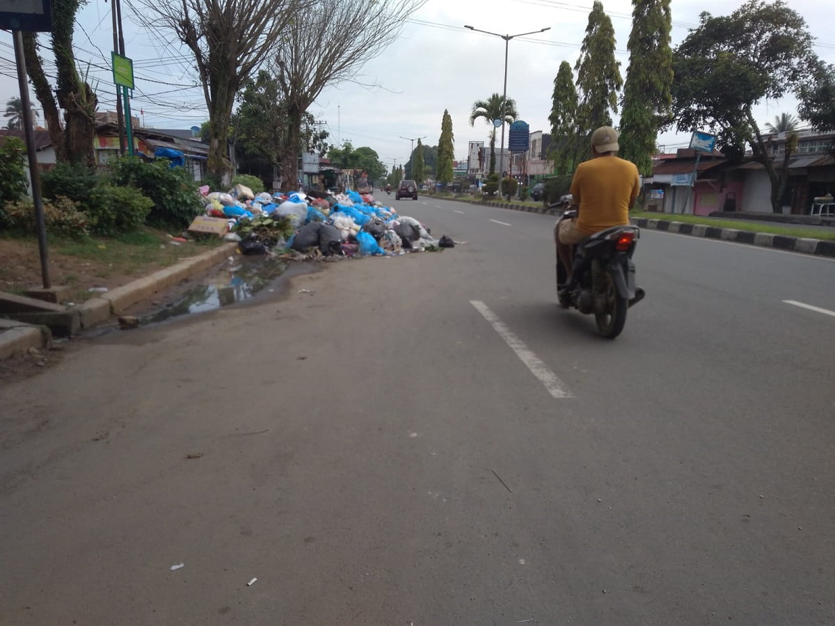 Sampah Menggunung Dprd Belum Berencana Panggil Pj Wako 