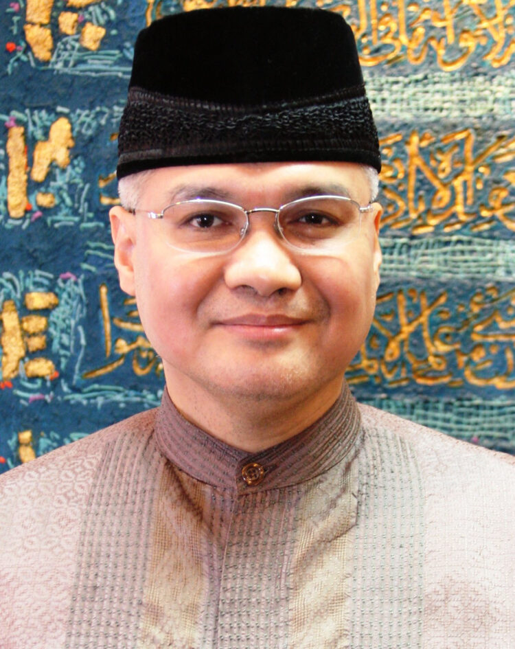 Oleh :
Dr. A. Riawan Amin, M.Sc