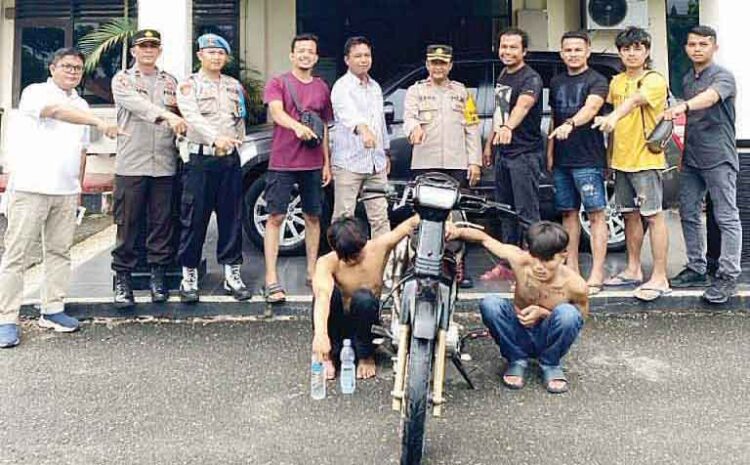 PENCURI MOTOR— Jajaran Satreskrim Polres Agam menangkap dua pelaku pencurian sepeda motor.