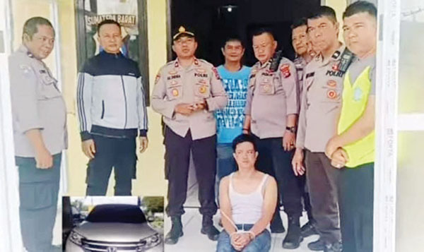 LARIKAN MOBIL— Pelaku IM (35) yang nekat membawa
kabur mobil orang lain ditangkap jajaran Polsek Bungus
Teluk Kabung.