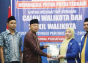 Pilkada Bukittinggi, HTR jadi Bacalon Wako Pertama Mendaftar ke Parpol