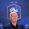 ADU STRATEGI: Didier Deschamps akan beradu strategi dengan Ralf Rangnick saat Prancis menghadapi Austria di fase grup Euro 2024. (AFP/Franck Fife)