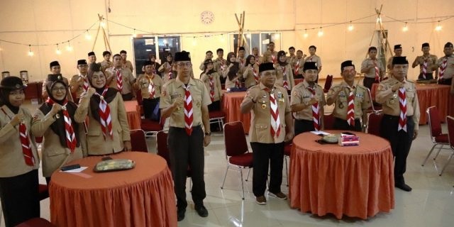 KIRIM—Kwartir Cabang (Kwarcab) Gerakan Pramuka Kota Solok mengirimkan dua orang personil mengikuti Bimbingan Teknis (Bimtek).