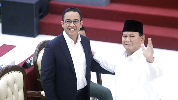 SURVEI— Hasil survei terbaru Spektrum Politika Institute, Prabowo Subianto “comeback” terhadap Anies Baswedan yang pada Pilpres lalu secara nasional berada di posisi dua, meski menang di Sumbar.