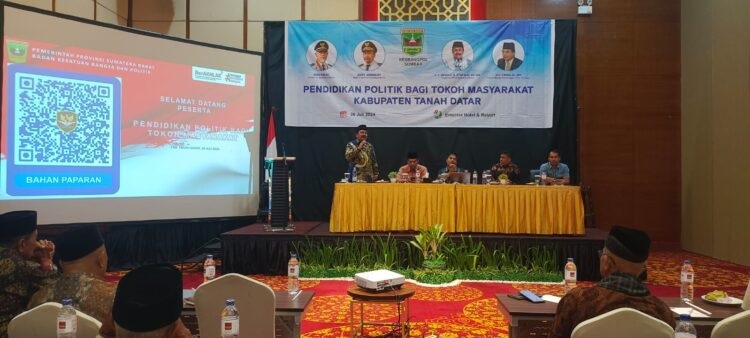 PENDIDIKAN POLITIK —Anggota Dprd Sumatera Barat H Arkadius Dt Intan Bano Melaksanakan Kegiatan Pendidikan Politik Bagi Tokoh Masyarakat Tanah Datar.
ist