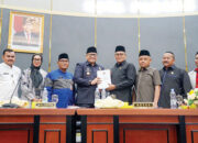 Pj Wali Kota Sampaikan RKUA-PPAS APBD Kota Padang 2025 ke DPRD, Pendapatan Daerah Direncanakan Rp.2,623 Triliun