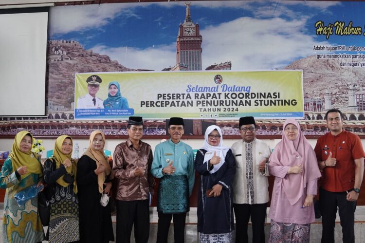 RAPAT KOORDINASI— Bupati Limapuluh Kota Safaruddin Dt.Bandaro Rajo,  menggelar rakor percepatan penurunan stunting di wilayah Kabupaten Limapuluh Kota