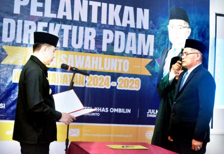 lantik— Pj Wako Sawahlunto lantik Julmardizon sebagai Direktur PDAM Sawahlunto periode 2024 - 2029.