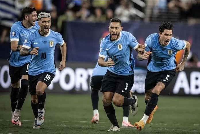 SELEBRASI— Selebrasi pemain Uruguay usai mengalahkan Brazil di babak perempatfinal Copoa America 2024 di Allegiant Stadium, Minggu (7/7).