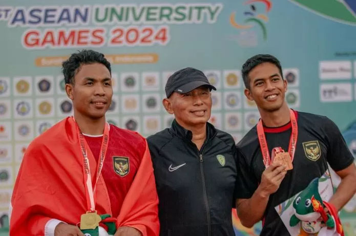 DOMINASI— Tim atletik Indonesia menunjukkan dominasi dalam ajang 21st ASEAN University Games (AUG) 2024 di Stadion Atletik Unesa, Surabaya.