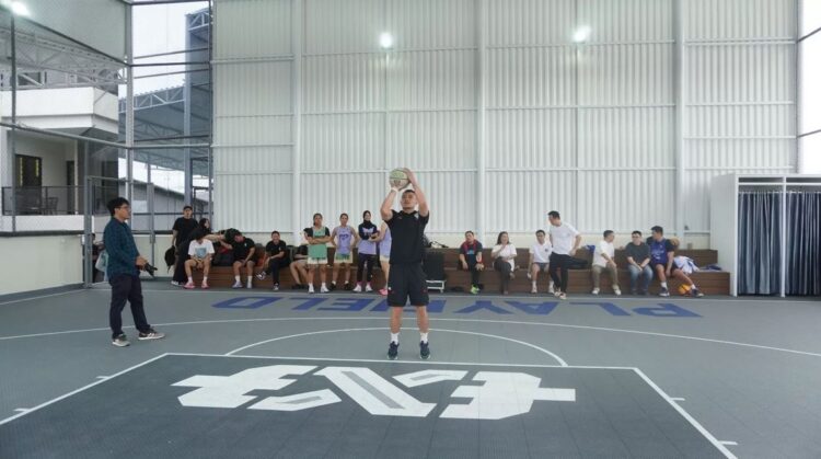 LAPANGAN PERMANEN— Lapangan permanen 3X3 pertama di Indonesia hadir di kawasan Srengseng, Jakarta Barat.