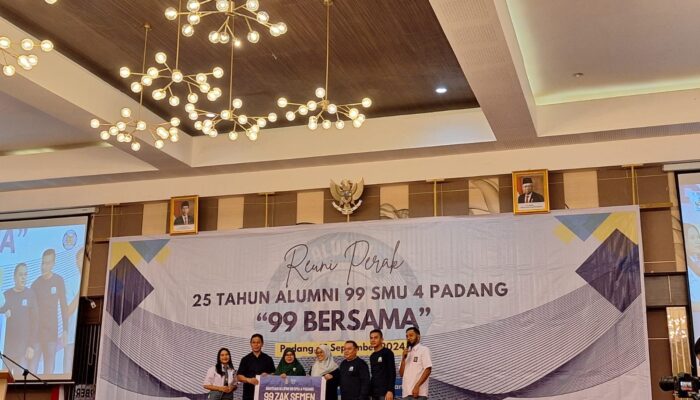 25 Tahun Berpisah, Alumni SMU 4 Padang Angkatan 99 Gelar Reuni Perak