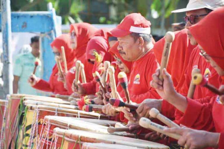 REUNI GADANG— Bupati Agam Dr H Andri Warman MM hadiri Reuni Gadang 2024 Ikatan Alumni SMAN 1 (IASMA 1) Landbouw Bukittinggi,
Sabtu (14/9).