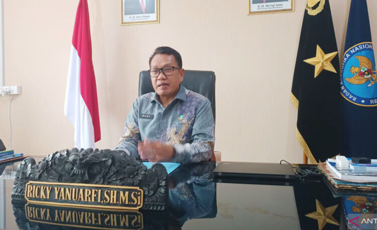 Brigjen Pol Riki Yanuarfi
Kepala BNNP Sumbar