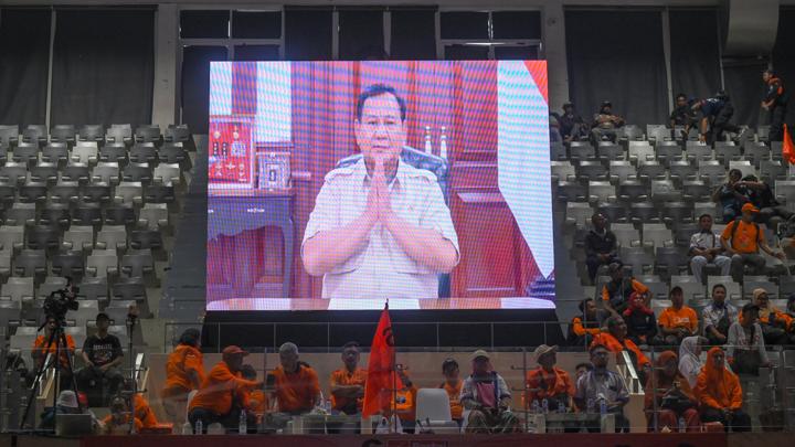 HUT PARTAI BURUH— Presiden terpilih, Prabowo Subianto memberikan sambutan melalui video
di HUT Partai Buruh.