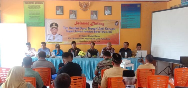 NAGARI ANTI KORUPSI—Tim penilai nagari anti korupsi melakukan penilaian di Nagari Situjuah Batuah, Kabupaten Limapuluh Kota.