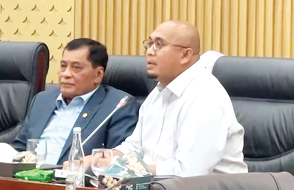 APRESIASI— Wakil Ketua Komisi VI DPR RI Andre Rosiade mengapresiasi kinerja PT Telkom Indonesia atau Telkom Group, saat rapat dengar pendapat (RDP) Komisi VI dengan manajemen Telkom Group, Selasa (12/11).