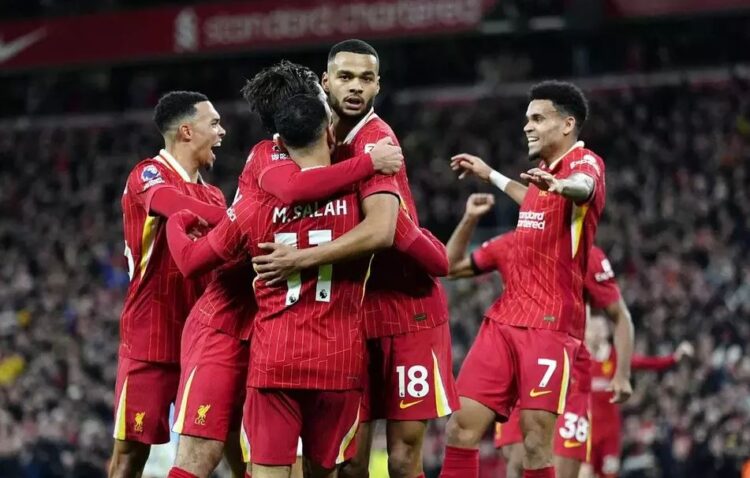 TREN POSITIF— Liverpool melanjutkan tren positif mereka dengan menekuk Manchester City dengan skor 2-0 pada pekan ke-13 Liga Inggris di Stadion Anfield, Liverpool, Senin (2/12) dini hari WIB.