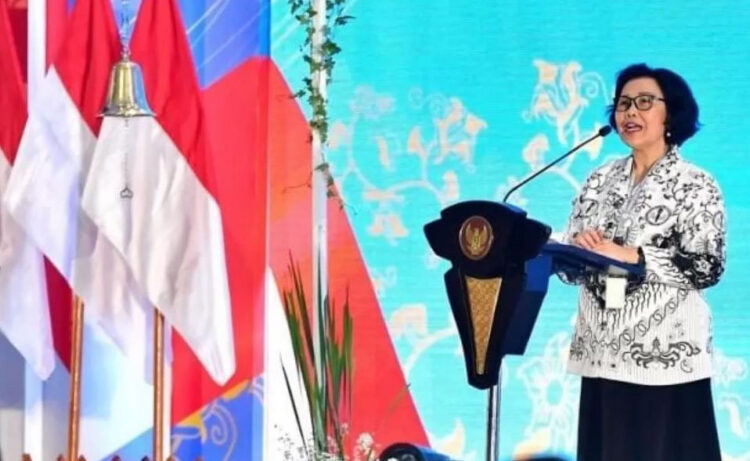 Unifah Rosyidi
Ketua Umum Persatuan Guru Republik Indonesia (PGRI)