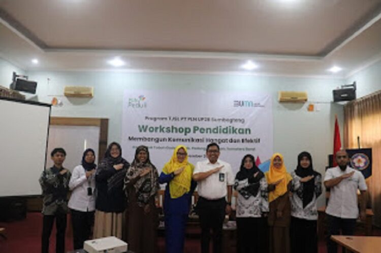 TINGKATKAN KAPASITAS GURU— PLN UP2B Sumbagteng menggelar workshop bersama  Baitulmaal Muamalat (BMM) untuk meningkatkan kapasitas guru TK.