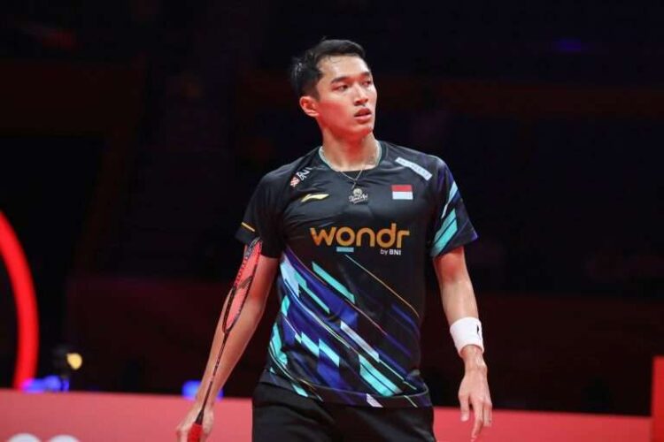 KALAH— Jonatan Christie menelan kekalahan dari wakil Denmark Anders Antonsen melalui tiga gim dengan skor 6-21, 21-15, 13-21 pada partai empat besar, WTF 2024.