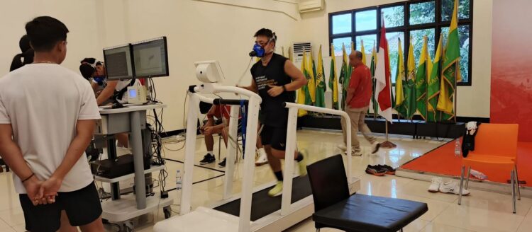 SPORT SCIENCE ANALYTICS Seluruh data kondisi para atlet Pelatnas PBSI kini akan terhimpun dalam sport science analytics. Tim oelatih akan menyusun program dari platform tersebut.