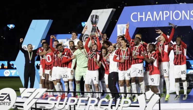 PERAYAAN— AC Milan merayakan gelar kedelapan di ajang Supercoppa Italiana 2024.