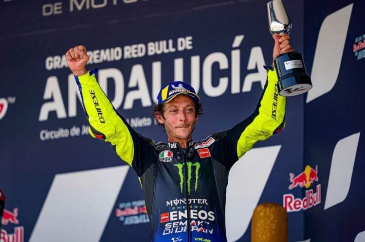 HARAPAN— Legenda MotoGP, Valentino Rossi, mengungkapkan harapannya untuk tahun baru 2025. Pria berkebangsaan Italia itu ingin lebih banyak terlibat pada gelaran MotoGP 2025.