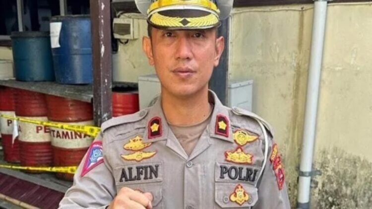 Kompol Alfin
Kasatlantas Polresta Padang