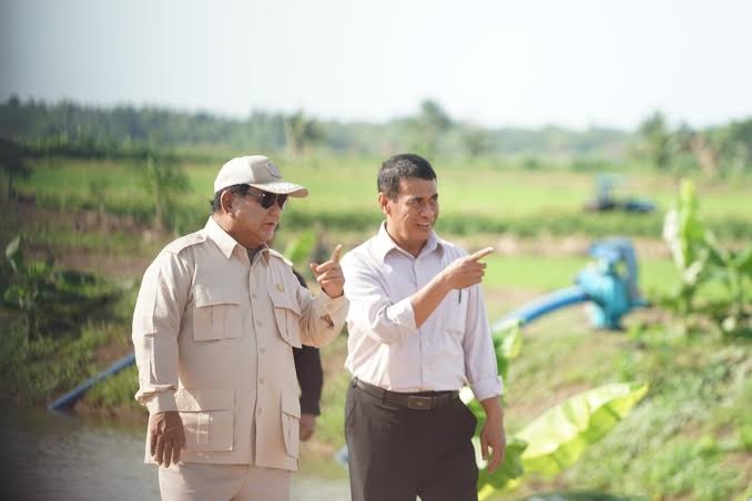 Pengendalian Pertanian yang Sangat Baik, Presiden Prabowo Puji Mentan Amran