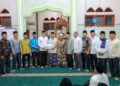 KUNJUNGAN TSR— Tim Safari Ramadhan yang dipimpin Bupati Sabar AS, mengunjungi Masjid Baiturrahman Kampung Tongah Silalang Nagari Cubadak Barat disambut meriah masyarakat.