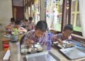 Program MBG Perdana di Sijunjung, 5000 Porsi Makanan Dibagikan untuk Siswa SD, SMP dan SMA