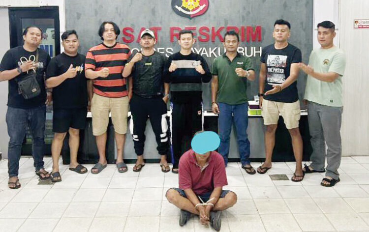 Pura-pura Minta Sumbangan, Bajan Gasak Hp Pengunjung RSKIA 1 PENCURI— Pelaku SB alias Bajan (57) yang mencuri Hp di RSKIA Annisa Kota Payakumbuh ditangkap.