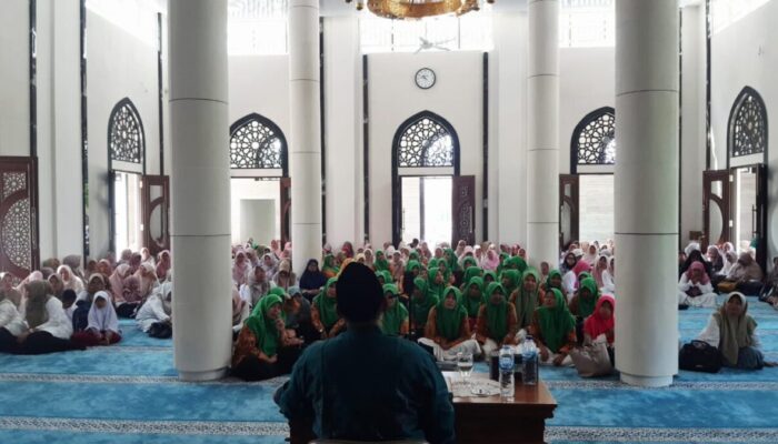 Ratusan Guru Beserta Kepala Sekolah Hadiri Maulid Nabi di Masjid ZBA Sungai Pagu