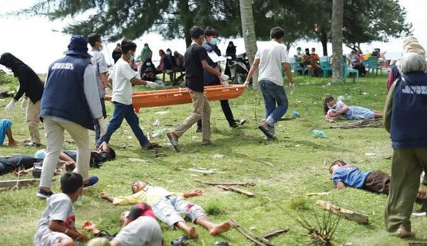 Simulasi tanggap darurat bencana di Pasie Jambak, Pasien Nan Tigo, Koto Tangah, Kota Padang.