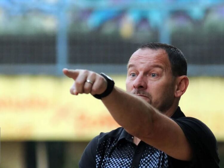 PELATIH BARU— Manajemen Semen Padang FC resmi menunjuk Dejan Antonic sebagai pelatih kepala baru menggantikan Eduardo Almeida.