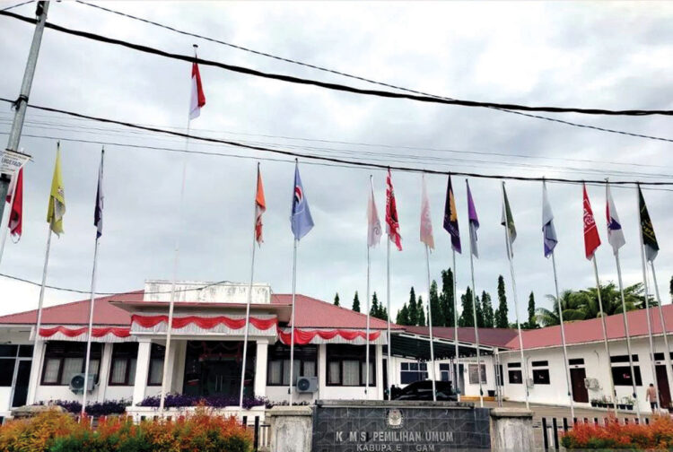 PEMUTAKHIRAN DATA— KPU Kabupaten Agam terus memastikan keakuratan daftar pemilih melalui kegiatan
PDPB yang dilakukan empat kali dalam setahun atau setiap triwulan.