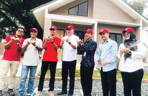Sekjen Kemensos Kagumi Rumah SEPABLOCK PT Semen Padang, Hadirkan 11 Unit Rumah Sejahtera Terpadu dari Semen Padang Bata Interlock
