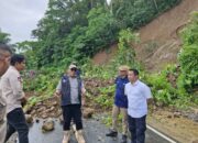 Bupati Yulianto Tinjau Korban Banjir dan Longsor di Empat Kecamatan