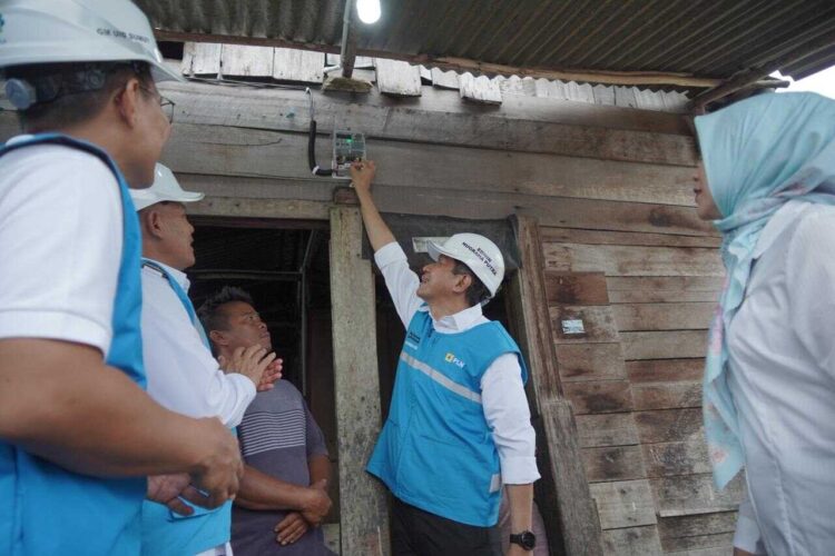 Kisah Warga Aek Horsik Tapteng, Miliki Sambungan Listrik Sendiri Berkat Bantuan PLN 1 PENYAMBUNGAN GRATIS—PLN melakukan penyambungan listrik gratis untuk keluarga prasejahtera di Kabupaten Tapanuli Tengah, Provinsi Sumatera Utara.