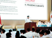 Kumpulkan Kader Gerindra, Prabowo Ingatkan Kebijakan Harus Berpihak kepada Rakyat