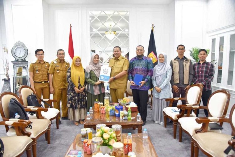 KAJI WISATA HALAL—Wako Yota Balad menerima kunjungan rombongan Universitas Perintis Indonesia (UPERTIS) Padang untuk melakukan Kaji Wisata Halal di Kota Pariaman.