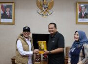 Bupati Oku Serahkan Bantuan Bencana Alam Rp1,2 Miliar