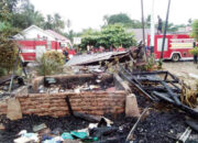 Korsleting Listrik Picu Kebakaran Dua Unit Rumah, Dua Keluarga Kehilangan Tempat Tinggal