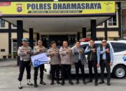 BRI Serahkan Bantuan Ambulance kepada Polres Dharmasraya